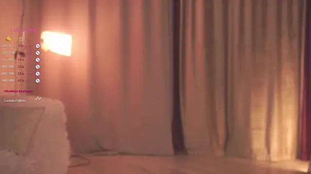 Snapshot of Pussy_Dream chatting on October 3, 8:17 pm Pussy Dream online show from October 3, 8:17 pm