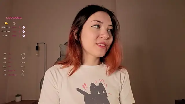 Snapshot of Pussy_Dream chatting on December 13, 9:42 pm Pussy Dream online show from December 13, 9:42 pm