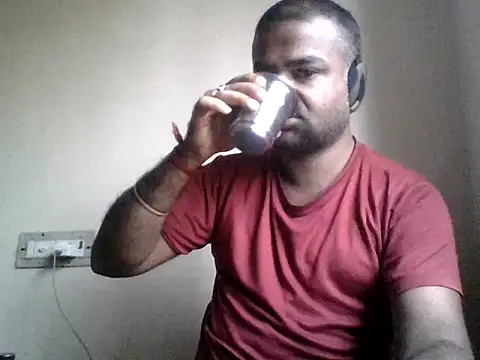 Snapshot of sree4143 chatting on December 1, 3:11 am sree4143 online show from December 1, 3:11 am