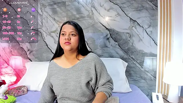 cutestrawberryy online show from September 19, 1:01 pm