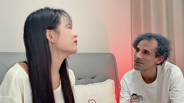 Snapshot of 19cmfuck18girl chatting on October 21, 12:28 pm 19cmfuck18girl online show from October 21, 12:28 pm