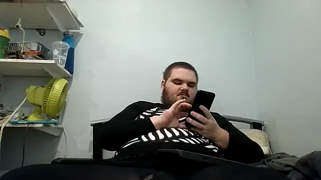 alexthe9t online show from December 3, 7:01 pm