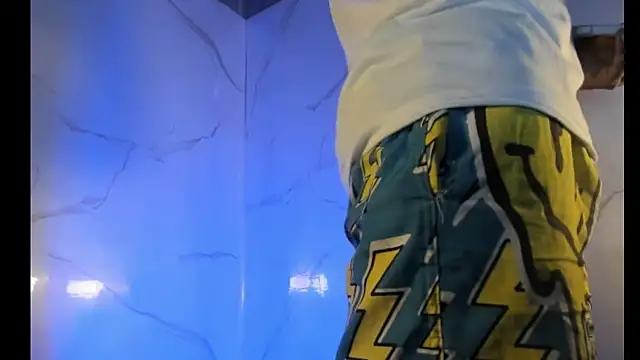 Snapshot of MR-Big_penis chatting on October 6, 7:44 pm MR-Big penis online show from October 6, 7:44 pm