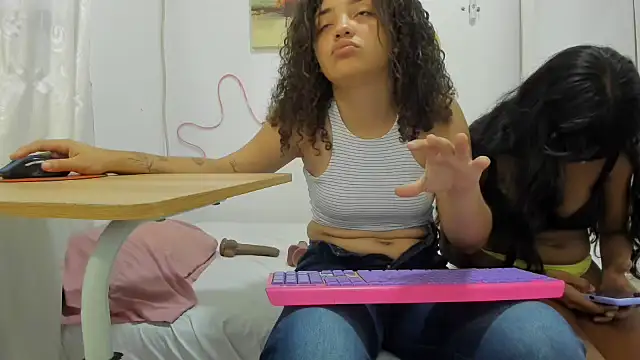 Andre lezcano online show from October 17, 4:53 pm