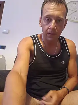 Snapshot of Alessio1987 chatting on June 25, 7:40 pm Alessio1987 online show from June 25, 7:40 pm