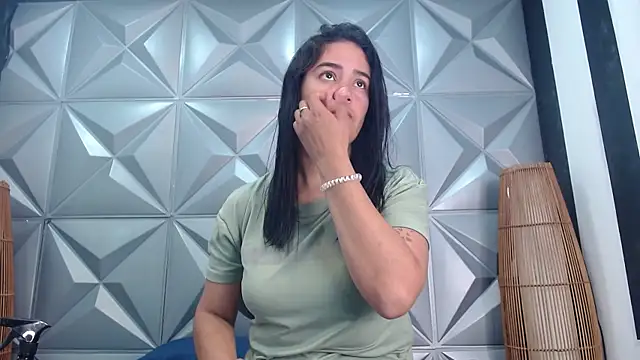 Snapshot of GreciaFox1 chatting on September 15, 11:21 am GreciaFox1 online show from September 15, 11:21 am