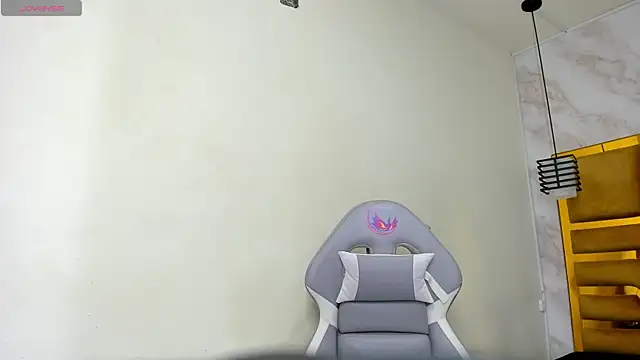 Snapshot of Luciifeer_ chatting on October 24, 6:37 pm Luciifeer  online show from October 24, 6:37 pm