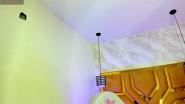 Luciifeer  online show from November 14, 6:39 pm