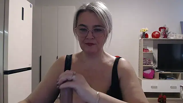 EleanoraDream online show from May 8, 9:58 am