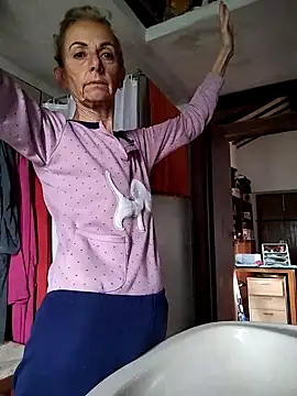 clarabell4 online show from November 20, 7:30 am