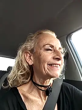 clarabell4 online show from May 5, 6:54 am
