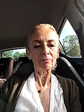 clarabell4 online show from May 14, 4:25 pm