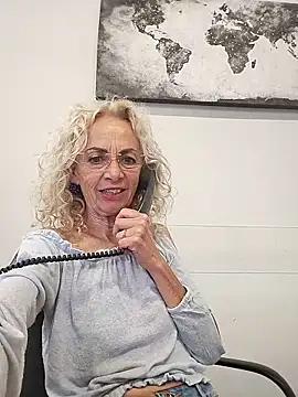 clarabell4 online show from May 19, 8:31 am