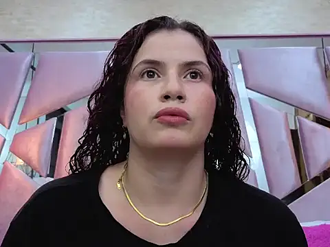 ThaliaCross online show from February 23, 8:06 pm