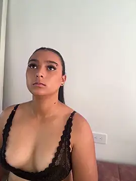 nicolexxaleja online show from June 1, 1:02 pm