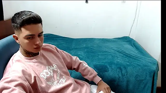 santii ss online show from September 15, 11:05 pm