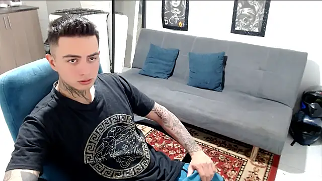 santii ss online show from November 30, 2:15 am