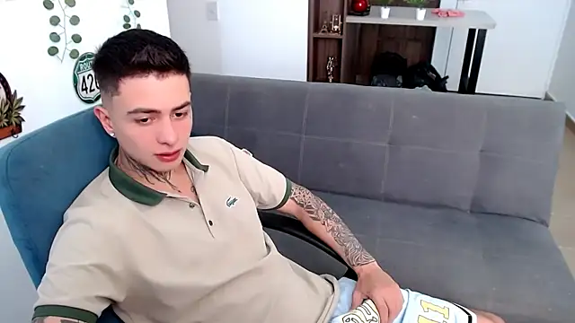 santii ss online show from March 16, 2:43 pm