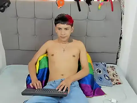 jake hott1 online show from September 16, 8:32 pm