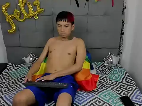 jake hott1 online show from October 4, 1:09 pm