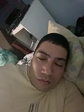 Paulo199117 online show from June 19, 5:45 am