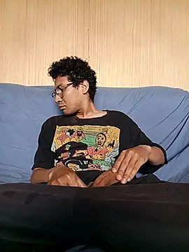 LecheDeSoya666 online show from November 29, 9:40 pm