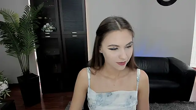 EllaCurtis online show from October 7, 11:40 am