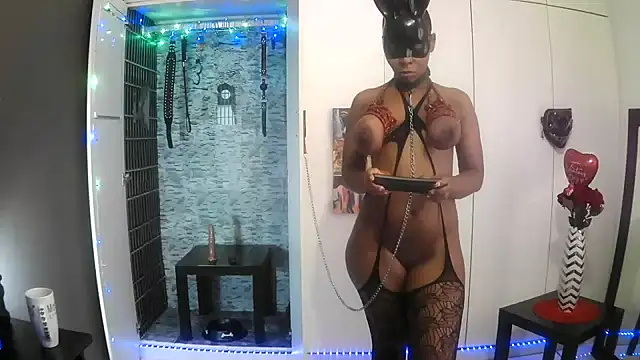 Snapshot of BaDSubMiss chatting on February 26, 4:55 am BaDSubMiss online show from February 26, 4:55 am