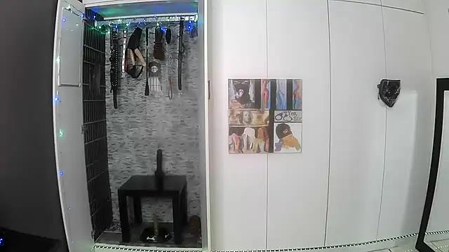 Snapshot of BaDSubMiss chatting on April 22, 5:10 am BaDSubMiss online show from April 22, 5:10 am