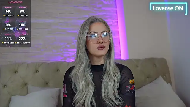 Snapshot of LucyLextonX chatting on September 13, 5:07 am LucyLextonX online show from September 13, 5:07 am