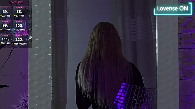 Snapshot of LucyLextonX chatting on September 29, 4:28 am LucyLextonX online show from September 29, 4:28 am