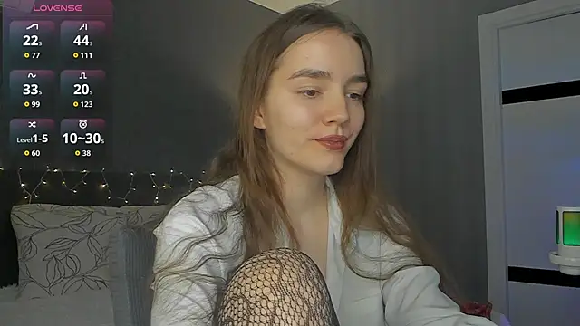 Snapshot of sweete_chantal chatting on April 6, 7:48 pm sweete chantal online show from April 6, 7:48 pm
