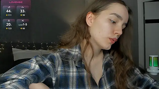 Snapshot of sweete_chantal chatting on April 21, 7:17 pm sweete chantal online show from April 21, 7:17 pm
