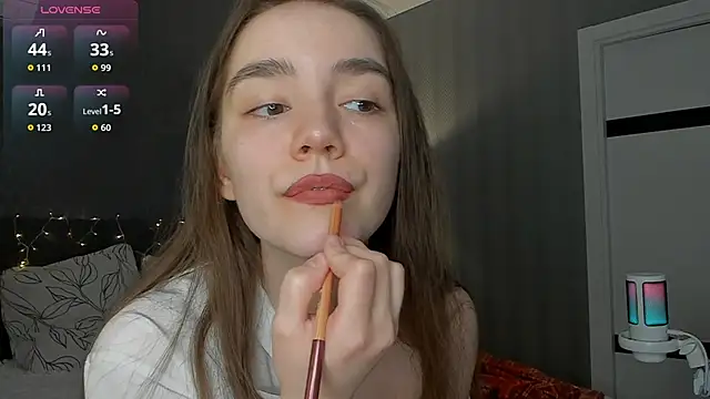 Snapshot of sweete_chantal chatting on April 30, 7:53 pm sweete chantal online show from April 30, 7:53 pm