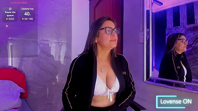 Agatha Pleasure online show from October 25, 11:51 am