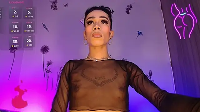 Snapshot of Barbydominant_fetish chatting on December 4, 4:59 pm Barbydominant fetish online show from December 4, 4:59 pm