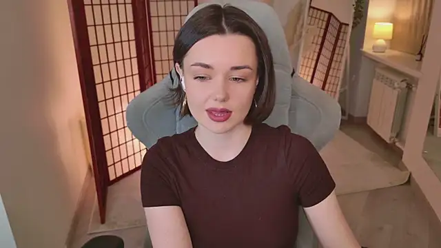 Snapshot of AvaFlower chatting on November 18, 3:16 pm AvaFlower online show from November 18, 3:16 pm