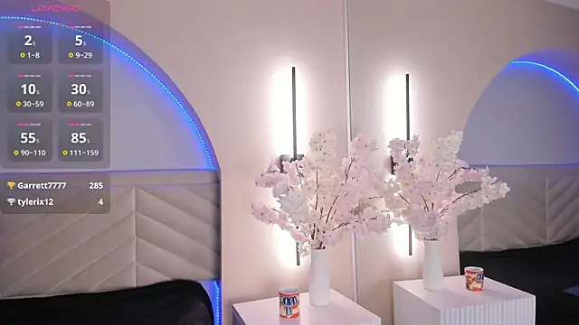 Bella Williiams online show from April 25, 1:41 pm