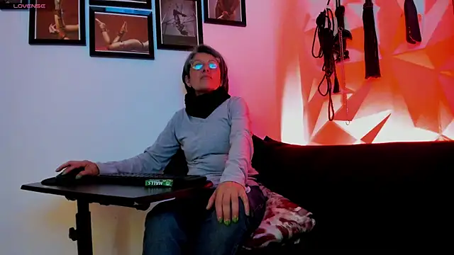 MistressNyx cg online show from October 8, 2:25 pm