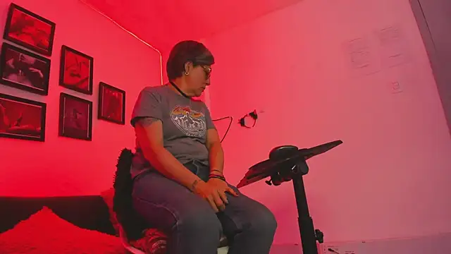 MistressNyx cg online show from February 7, 4:00 pm