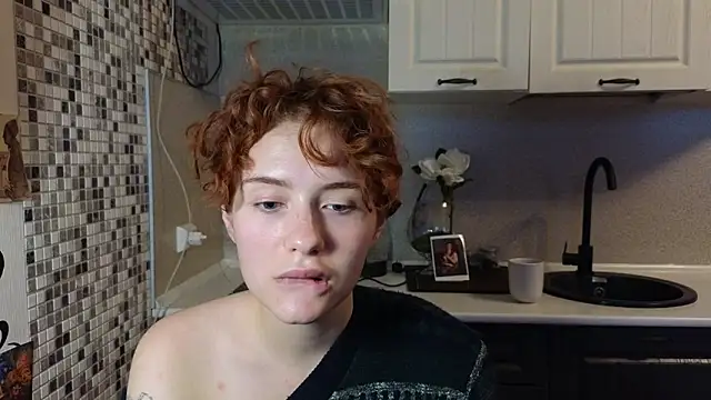 Snapshot of jelly_cherry chatting on October 31, 6:14 am jelly cherry online show from October 31, 6:14 am