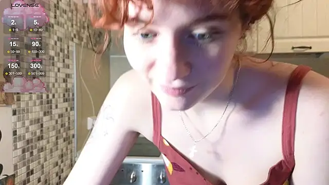 Snapshot of jelly_cherry chatting on February 4, 12:38 am jelly cherry online show from February 4, 12:38 am