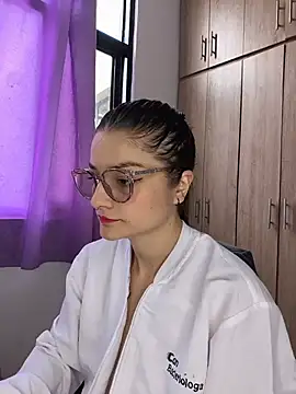 Coralinne   online show from July 4, 3:51 pm