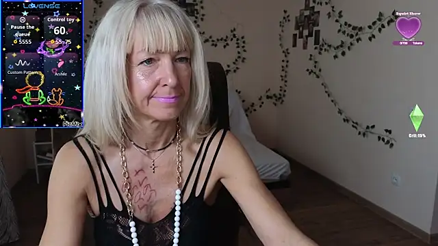 Laura Gol online show from September 24, 4:38 am