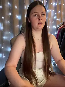 Cuty Kitty online show from December 22, 8:06 pm