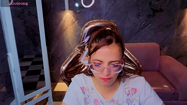 Snapshot of _Evoni_b chatting on November 27, 12:40 pm Evoni b online show from November 27, 12:40 pm