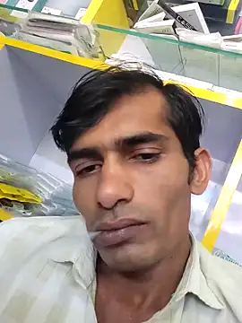 Snapshot of Naveen9100Unity chatting on February 23, 6:33 am Naveen9100Unity online show from February 23, 6:33 am