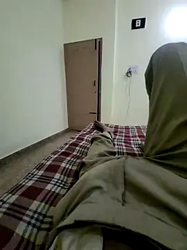 Snapshot of Naveen9100Unity chatting on February 24, 5:00 pm Naveen9100Unity online show from February 24, 5:00 pm