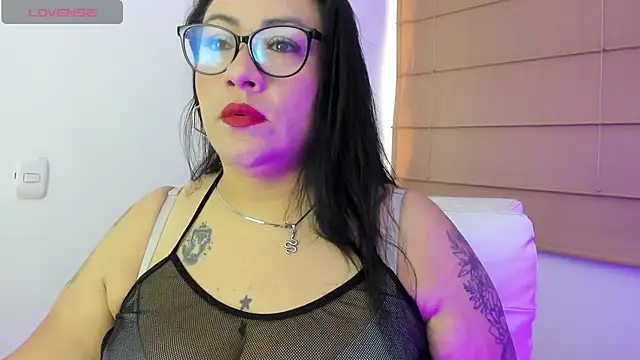 Clunita online show from June 14, 5:26 pm