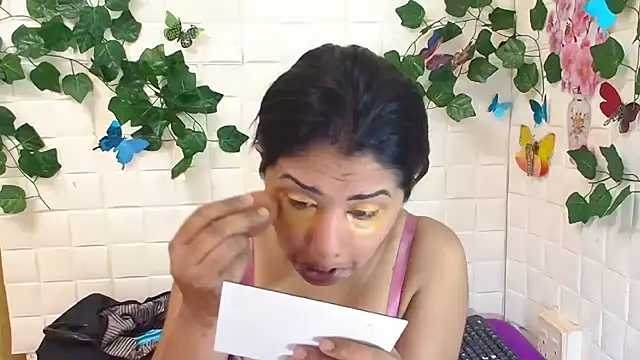 IndiaSexyStripper4u online show from October 3, 5:15 am